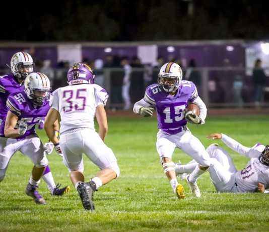 Football | Warriors defeat Aztecs