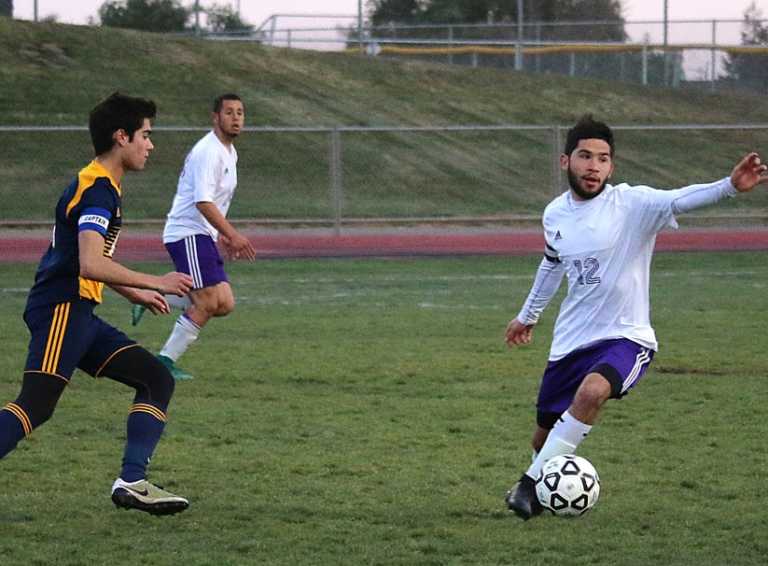 Soledad reaches CCS semifinals