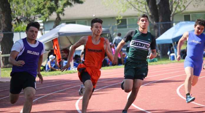 Athletes place at Kearney Meet