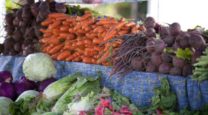 Salinas hospital hosts Farmers’ Market every Friday