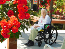 Eden Valley Care Center hosts socially distant visitations for residents on Mother’s Day