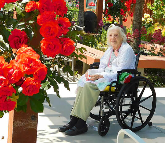 Eden Valley Care Center hosts socially distant visitations for residents on Mother’s Day