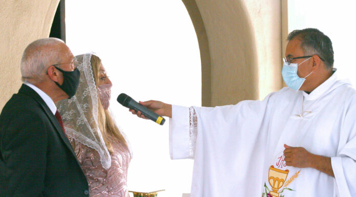 Couple renews vows 50 years later at original wedding site in Soledad